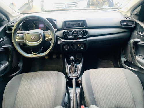Fiat Cronos 1.0 Flex 4p