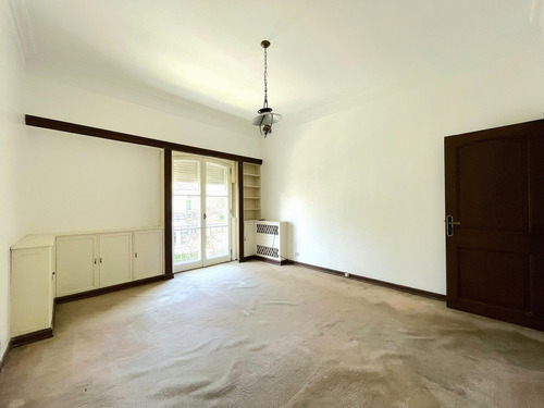 Casa 6 Ambientes En C. Melo 1101 Esquina Gaspar Campos - Vicente Lopez