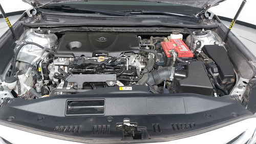 Toyota Camry 2.5 SE AUTO