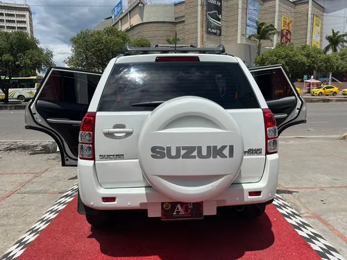 Suzuki Grand Vitara SZ 2.4 MT 4X2