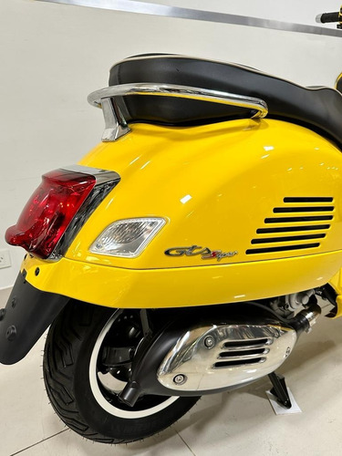 Imagen 6 de 15 de Vespa Super 300 Hpe Scooter Retro Permutas Bbva Tasa 0 %