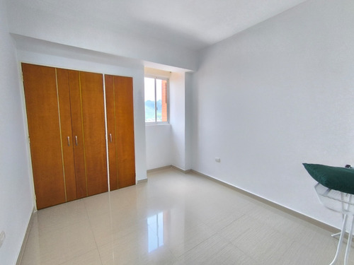 Venta Apartamento En Resd. Navona En La Trigaleña - Wc