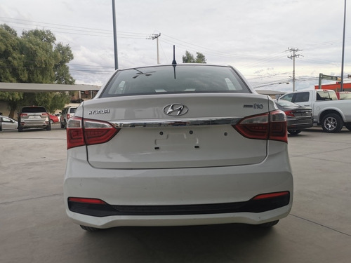 Imagen 6 de 13 de Hyundai Grand I10 Gl Modelo 2018 Motor 1.3 Manual