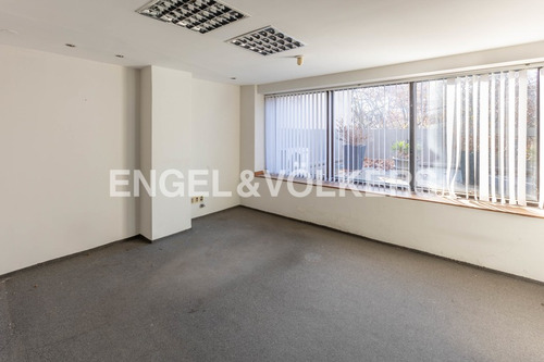 Imagen 2 de 7 de Oficinas En Alquiler En Plaza Matriz