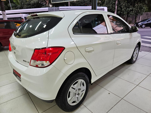Chevrolet Onix 1.0 MPFI LT 8V FLEX 4P MANUAL
