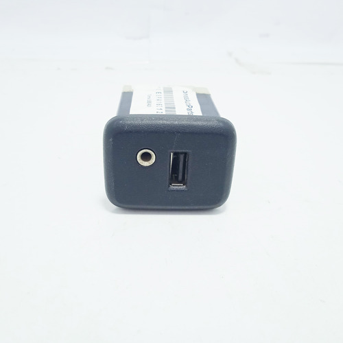 Toma Puerto Usb Auxiliar Audio Chevrolet Spark Ng 16-21 (Usado)
