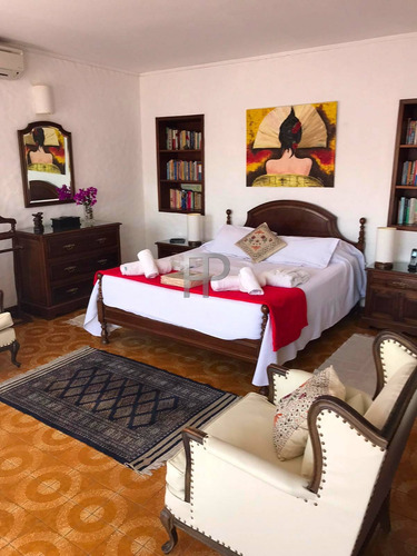 Imagen 10 de 23 de Casa En Venta Punta Del Este 5 Dormitorios, 700 M2 Terreno