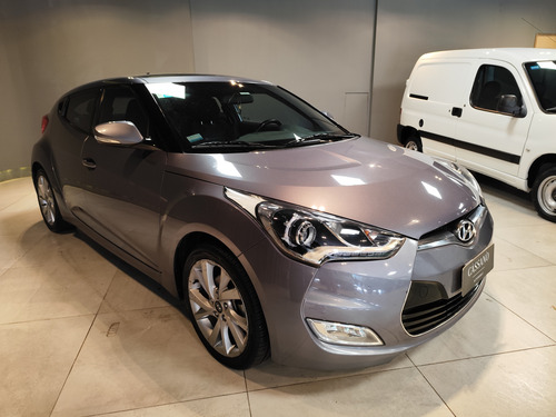 Hyundai Veloster 1.6 6at 130cv