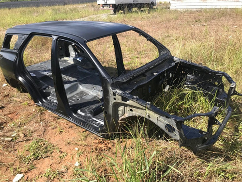 Imagem 4 de 14 de Sucata Para Retirar Peças Usadas Toyota Hilux Sw4 2018