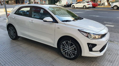 Imagen 13 de 14 de Kia Rio Sx At 1.6 Sc (linea 2023)