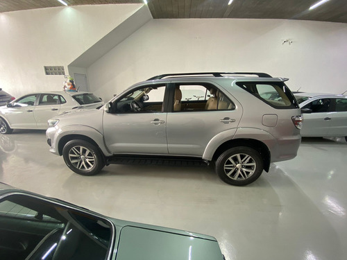 Toyota SW4 2.7 Sr 5l 4x2 Flex 5p