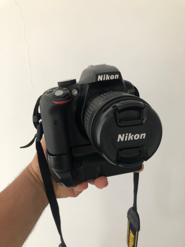 Nikon D3300 Con Battery Grip Y Lente