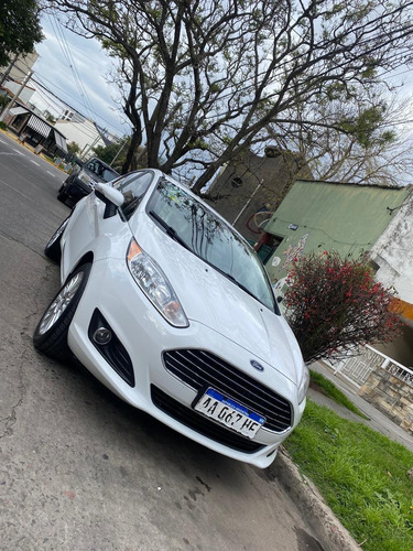Ford Fiesta Kinetic 1.6 Titanium Powershift 120cv