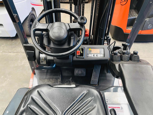 Imagen 8 de 8 de Autoelevador Toyota Triciclo 1.5tn Triple '' Garantia''