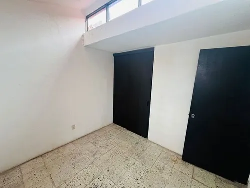 Casa En Venta En Desarrollo San Pablo, Gran Ubicación, Oportunidad.
