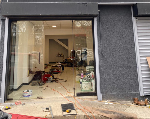 Arriendo Amplio Local En Av. Libertad , Viña Del Mar