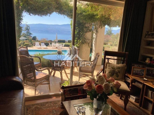 Imagen 13 de 30 de Casa Con Vista Lago Y Volcan En Venta De 5 Dorm. En Pucón