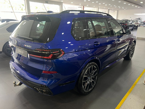 X7 M60i