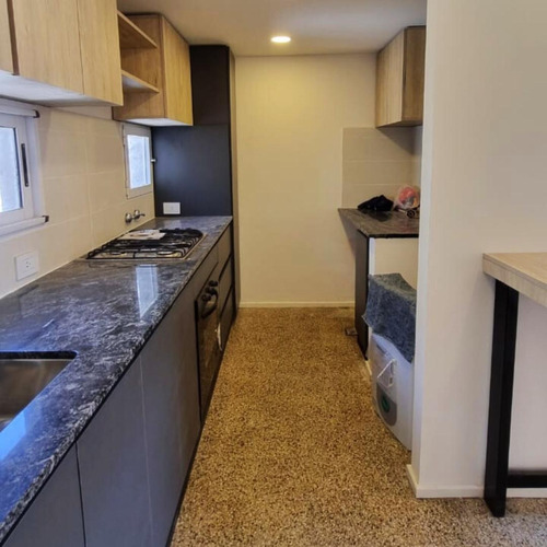Departamento En Venta De 2 Dormitorios, En 9 De Julio 1900, En El Centro Rosario