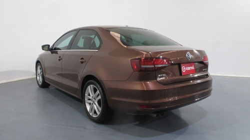 Imagen 3 de 15 de Volkswagen Jetta Sportline Mt 2016
