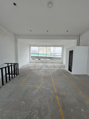 Edificio En Venta En Viveros De La Loma