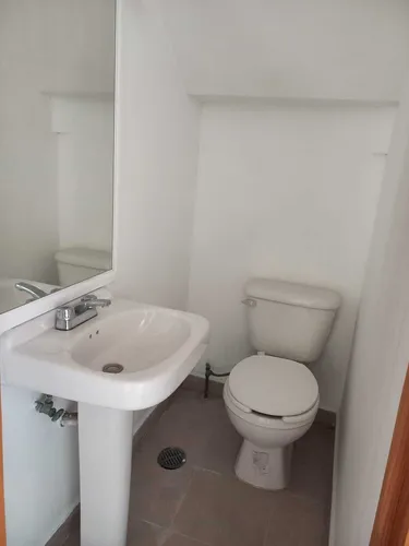 Casa En Venta En Rinconada Del Álamo