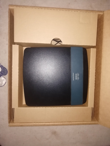 Rauter Linksys Ea2700 Rm Bandas 2g Y 5g Para Fibras 