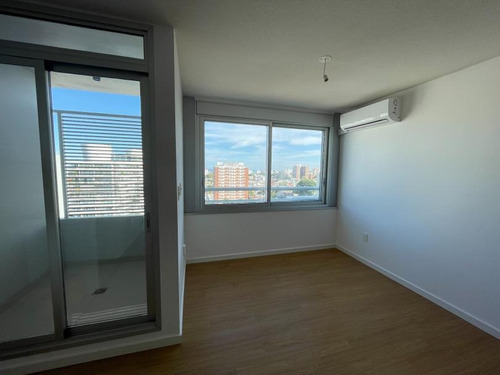 Imagen 5 de 15 de Apartamento 1 Dormitorio En El Corazón De Malvín- E-tower Sky Ne #1206
