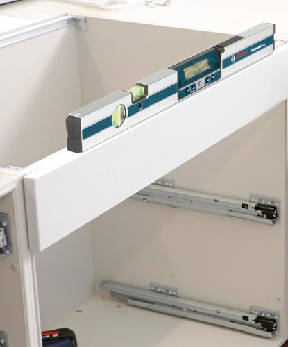 Nivel Digital De 24 Pulgadas, Incluye 4 Pilas Aa Bosch 60