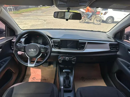 Kia Rio 1.4 Vibrant At