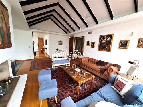 Casa En Venta 4 Dormitorios, Dominicos Antiguo Las Condes