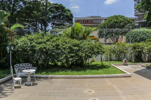 Imagem 13 de 20 de Apartamento - Ap00825 - 69335704