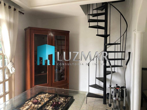Imagem 1 de 15 de Casa Com Três Dormitórios Ao Lado Do Metrô Campo Limpo Aceita Permuta Apto - 256ll