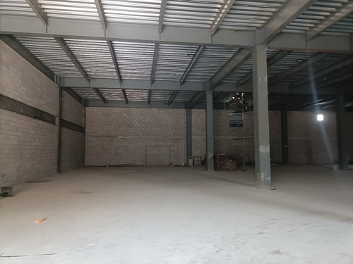 Ya No Vayas Hasta Cuatitlan, Bodegas En Calz. Vallejo Nuevas, Esquina Autopista Naucalpan Ecatepec