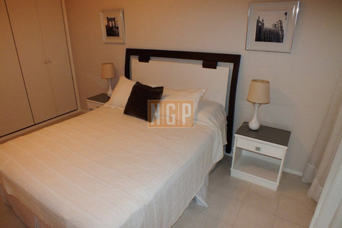 Divino Impecable Con Servicios- Ref: 14439