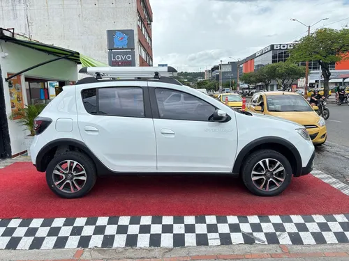 Renault Stepway INTENS 1.6 MT