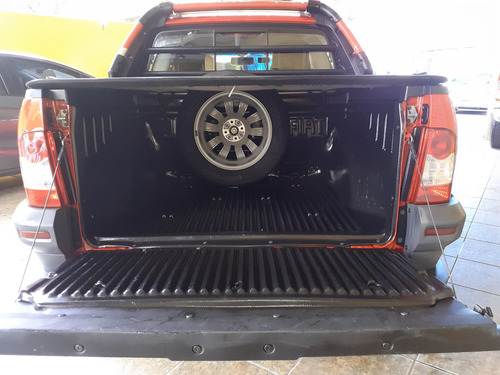 Fiat Strada Adventure 1.8 16v (flex) (cabine Dupla)