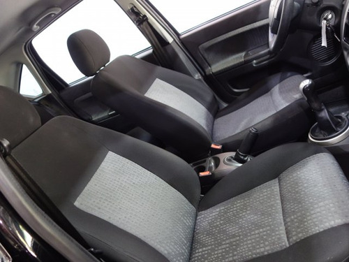 Ford Fiesta Sedan Fiesta Sedan 1.6 MPI SEDAN 8V FLEX 4P MANUAL
