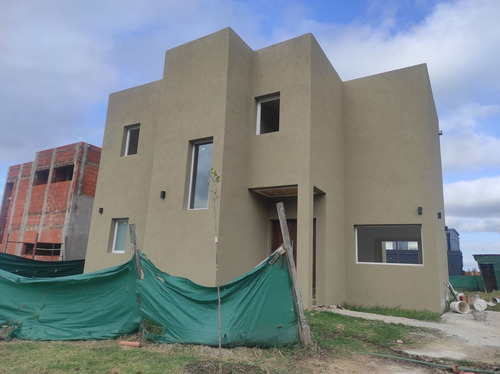 Imagen 2 de 14 de Casa En Venta Ubicado En Santa Lucia, Pilar Del Este, G.b.a. Zona Norte