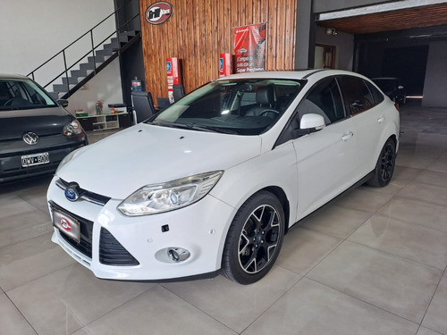 Ford Focus III 2.0 Sedan Titanium Mt