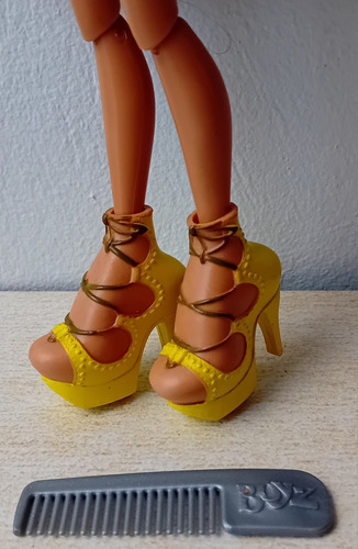 Muñeca Bratz Yasmin In Brasil Study Abroad (Usado)
