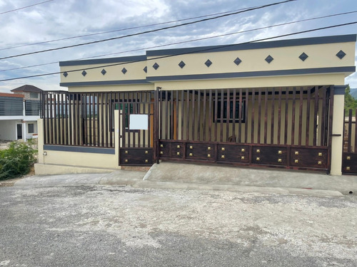 Casa Nueva En Santiago De Los Caballeros