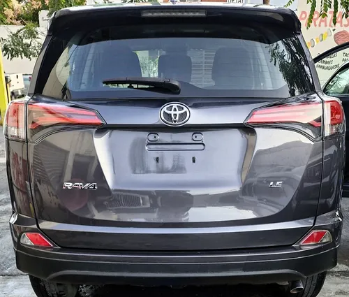 Toyota RAV4 2.5 Le At