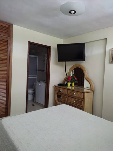 Imagen 5 de 16 de Apartamento En Alquiler Vacacional. Costa Azul