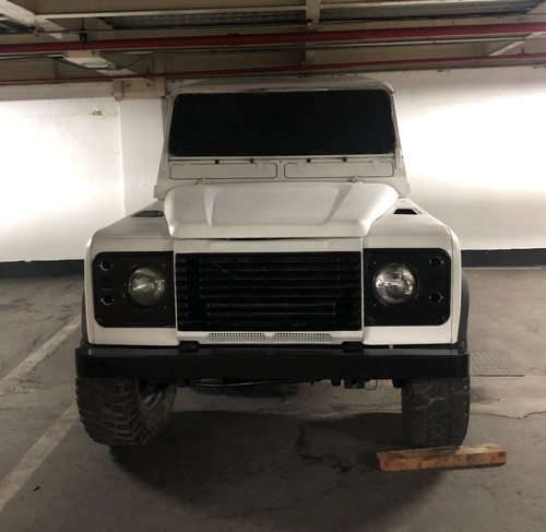 Imagen 3 de 8 de Land Rover Defender - Proyecto