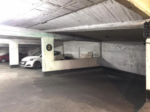 Imagen 3 de 5 de Cochera En Venta Amplia Microcentro Centro