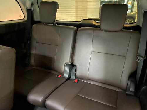 Imagen 11 de 14 de Toyota Sw4 Srx 2.8 Tdi 7 Asientos