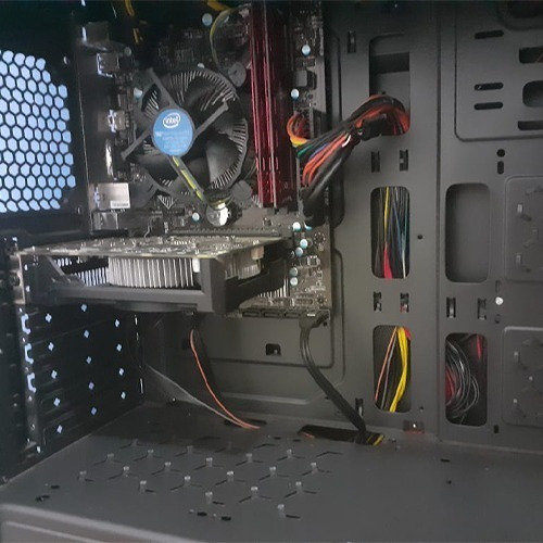 Pc Gamer I3-7100, 16gb De Ram2400hmz, Rx 550 2gb (usado)