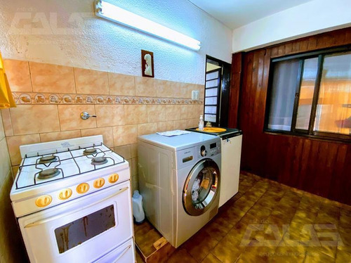 Imagen 10 de 12 de Lindo Ph En De 4 Ambientes Con Espacio De Terraza Y Patio!