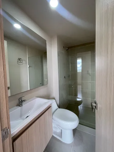 Vendo Apartamento En Sector Tranvãa